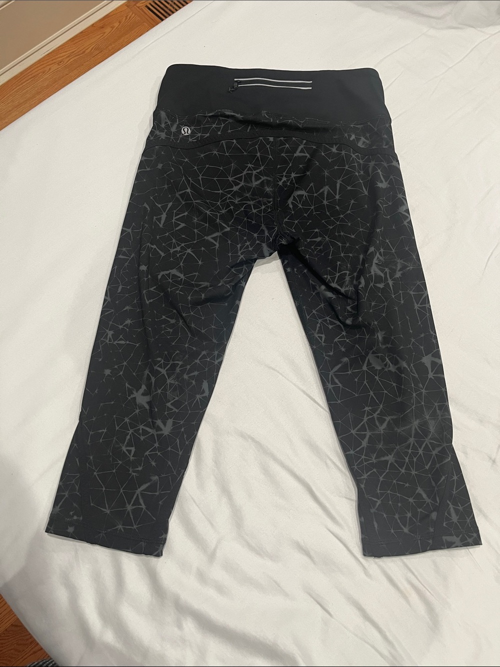 lululemon athletica Black Geometric Cropped Leggings